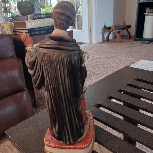 Capodimonte by Rory La Medea Hand Painted Lawyer Barrister with Boots and Gun - Picture 5 of 11